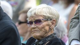 Pietního aktu se zúčastnila i Marie Jeřábková, která se svou starší sestrou Jarmilou jako jediné přežily vyvraždění Ležáků