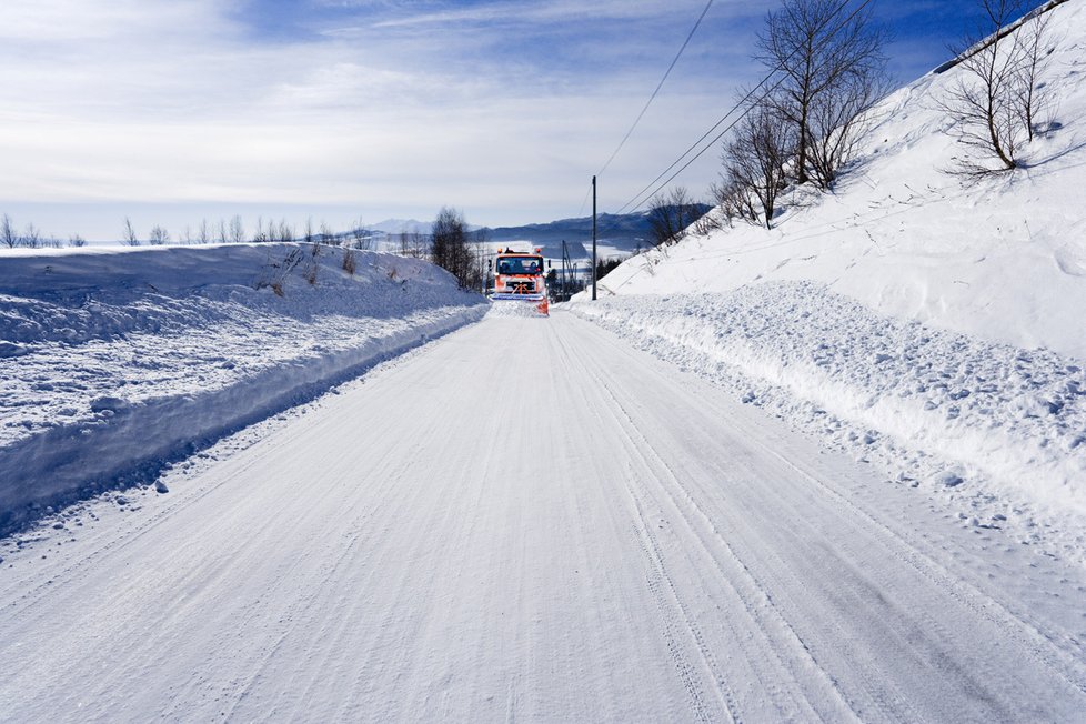 Dopravu v Česku komplikoval sníh a ledovka už minulý týden.