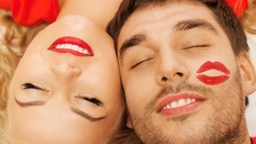 Rty a ústa obsahují citlivá nervová zakončení, kterých je 100x více než na bříškách prstů, proto polibky vyvolávají i řadu dalších „doprovodných“ reakcí.