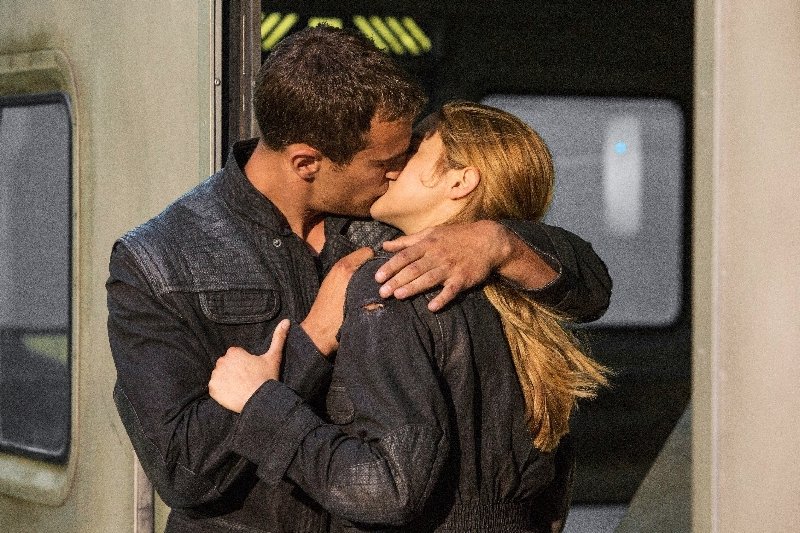 Divergent, Shailene Woodley a Theo James