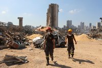 Explozi v Bejrútu předcházely menší výbuchy, tvrdí expert. Do vyšetřování se zapojí i FBI