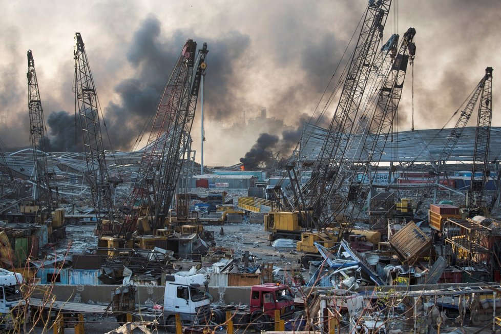 Masivní exploze v metropoli Libanonu Bejrútu. (4.8.2020)