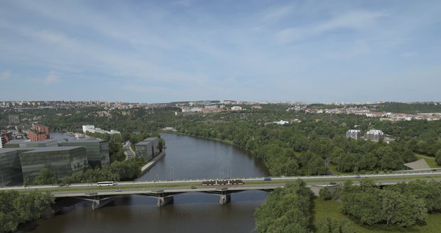 Vizualizace rekonstrukce Libeňského mostu v Praze.