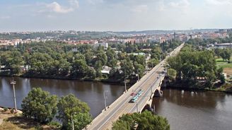 Dolínek navrhne zbourání Libeňského mostu. Chce místo něj postavit nový