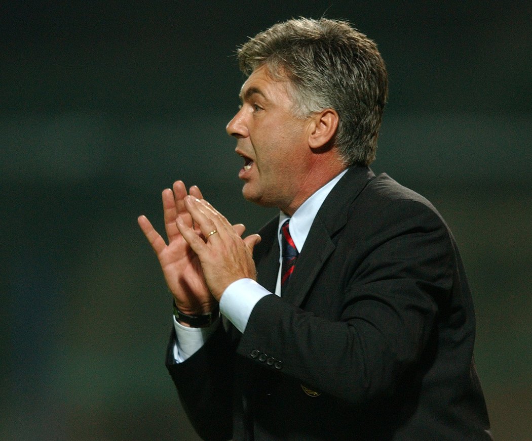 AC Milán trénoval Carlo Ancelotti