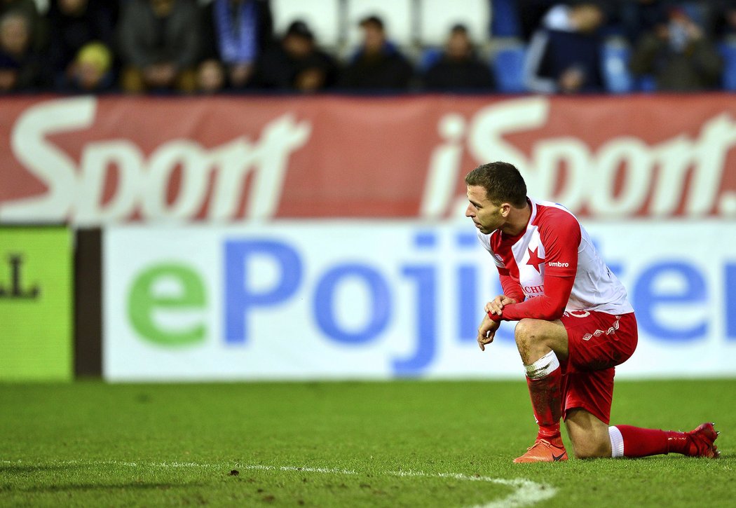 Zklamaný záložník Slavie Josef Hušbauer po remíze v Liberci