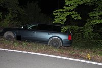 Tragikomedie: Šofér bavoráku si ustlal přímo na silnici, po probuzení nadýchal tři promile