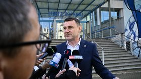 Podezření z korupce v Libereckém kraji? Hejtman Půta podával vysvětlení na policii