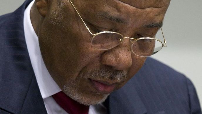 Liberijský exprezident Charles Taylor čeká na verdikt haagského mezinárodního tribunálu