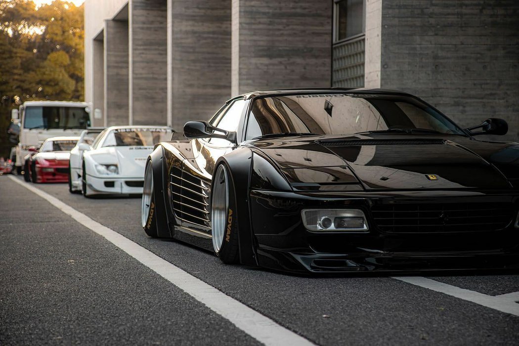 Liberty Walk Ferrari 512TR