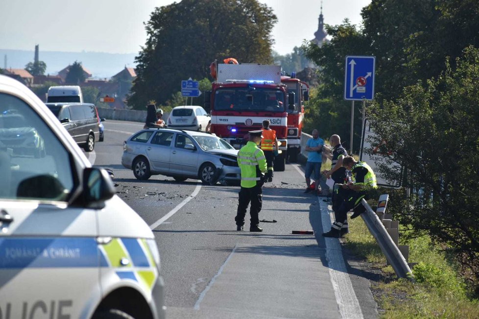 6. srpen 2020: Poblíž Líbeznice severně od Prahy došlo k fatálnímu střetu motorkáře a osobního automobilu. Motorkář nehodu nepřežil.