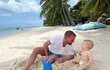 Libor Bouček s rodinou vyrazil na Mauricius. Libor Bouček s rodinou vyrazil na Mauricius.