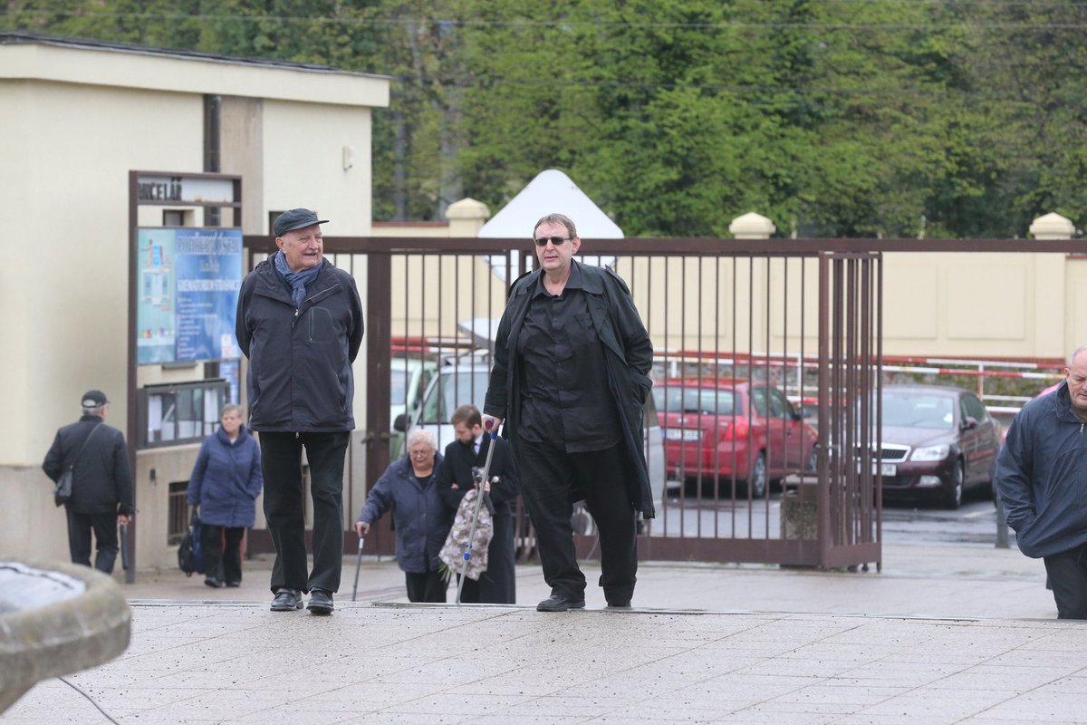 Poslední rozloučení s Libuškou Havelkovou v Praze-Strašnicích.