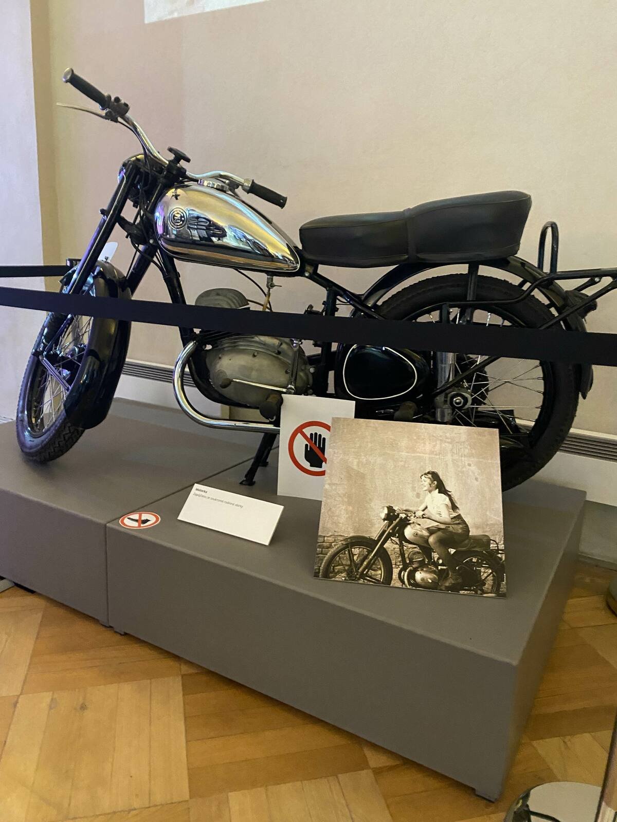 Rodinná motorka ČZ.