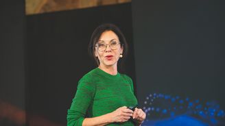 Šmuclerová po 19 letech končí v CNC. Čeká ji nový projekt Šmuclerová po 19 letech končí v CNC. Čeká ji nový projekt