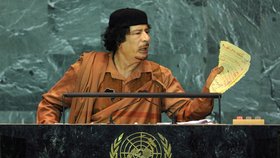 Muammar Kaddáfí rád odkazuje na svůj beduínský původ