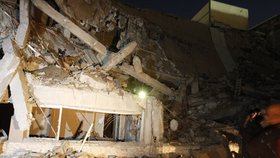 V hlavním městě Tripolis byla zničena vládní budova