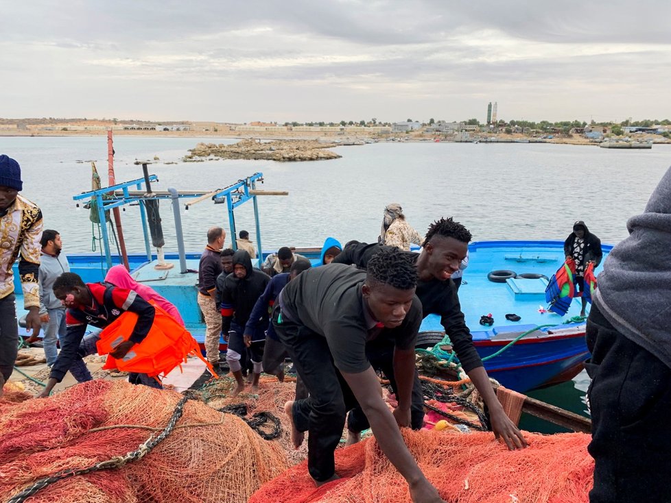 Pro polovinu migrantů na centrální trase do Evropy je Libye tranzitní zemí. Ne všichni cestu přežijí