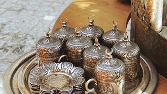Na kávu do Istanbulu aneb Jak je lahodný černý mok vetkán do života Turků? Na kávu do Istanbulu aneb Jak je lahodný černý mok vetkán do života Turků?