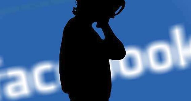 Češi propadli facebooku: Účet má polovina obyvatel, láká mladé a ženy