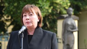 První dáma Ivana Zemanová uctila památku obětí Lidic (10.6.2022)