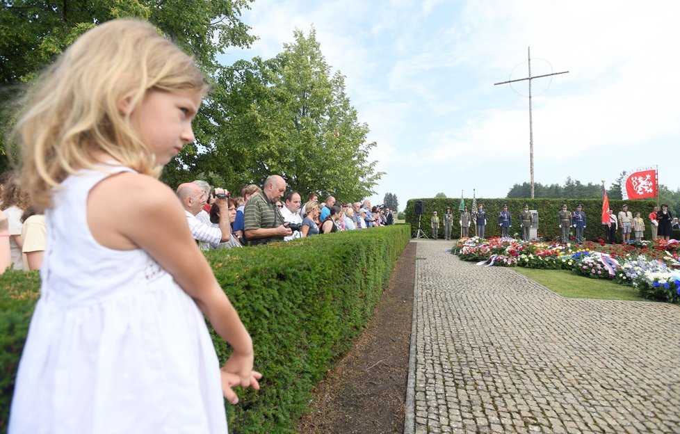 76 let od vypálení Lidic. Ceremoniálu se zúčastnily desítky hostů