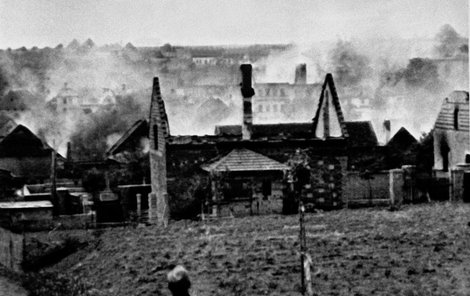 10. června 1942 – nevinné Lidice v plamenech.