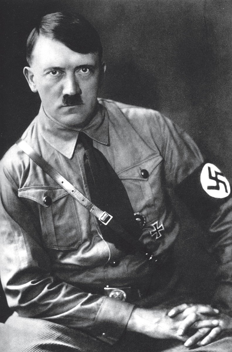 Adolf Hitler nařídil vypálení Lidic.