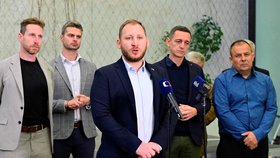 Krajský předseda TOP 09 Jihomoravského kraje Marek Sovka (uprostřed) oznámil přechod k lidovcům.