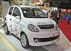 Paříž živě: Microcar M.GO electric - pomalu, ale za 80 euro centů na 100 km