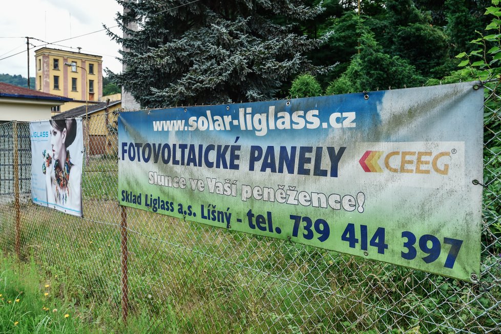 Areál v Líšném u Železného Brodu na Jablonecku, kde mají sídlo společnosti Liglass, a. s., a Liglass Trading CZ.