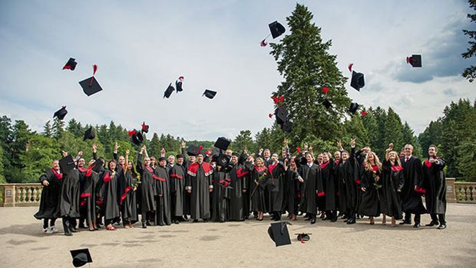 Ukončení studia na LIGS University