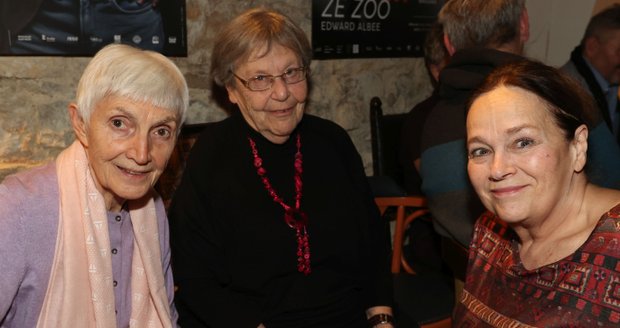 Babička z Kolji vyrazila do společnosti: Lilian Malkina vyvedla přítelkyni