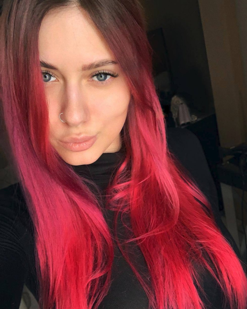 Nejvíce sexy hráčka pokeru světa Lilija Novikova (†26) zemřela při nehodě v koupelně.