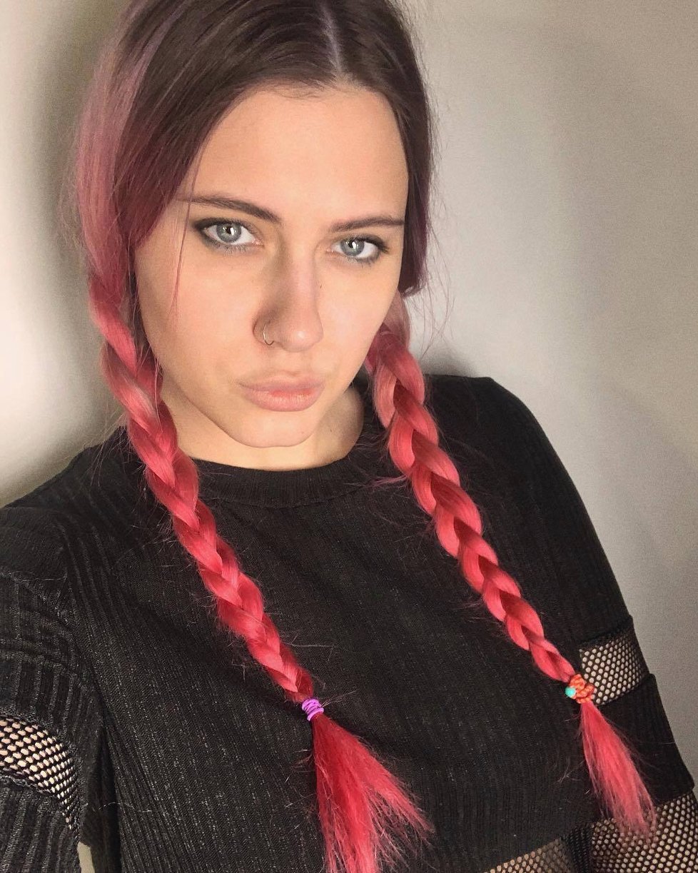 Nejvíce sexy hráčka pokeru světa Lilija Novikova (†26) zemřela při nehodě v koupelně.