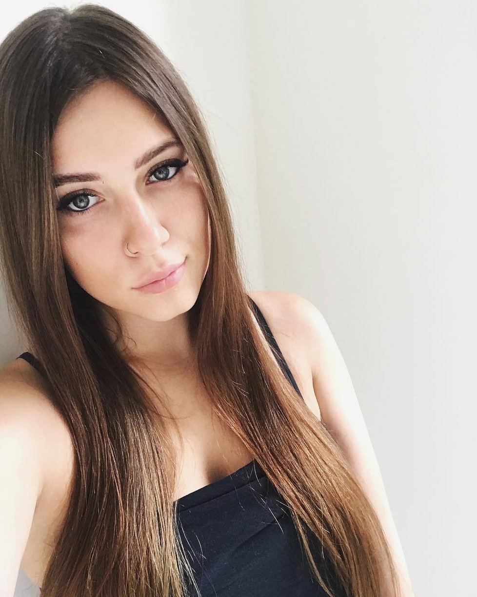 Nejvíce sexy hráčka pokeru světa Lilija Novikova (†26) zemřela při nehodě v koupelně.