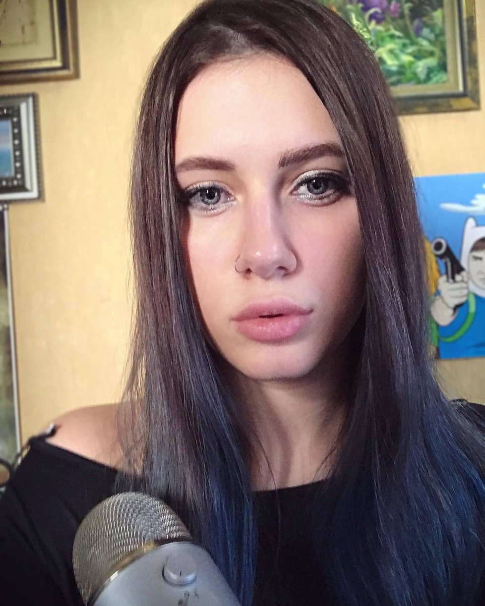 Nejvíce sexy hráčka pokeru světa Lilija Novikova (†26) zemřela při nehodě v koupelně.