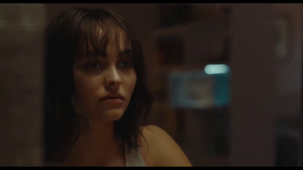Lily-Rose Depp v traileru ke snímku Wolf