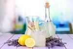 Domácí levandulová limonáda zažene deprese, migrény i virózy