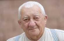 Zdeněk Srstka (78) o Počátcích: Bez té role bych z důchodu nevyžil!