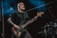 Detaily smrti basáka (†48) Limp Bizkit: Tvář v kaluži krve