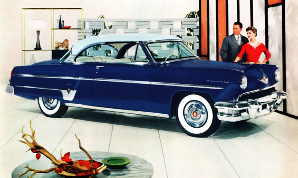 Elegantní dvoudveřové kupé Lincoln Capri Hardtop z roku 1954.