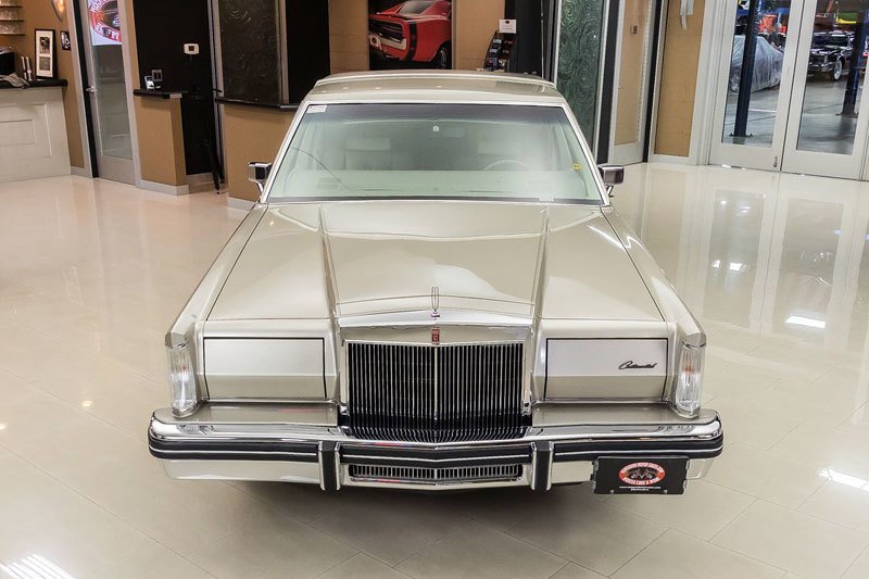 Lincoln Continental 