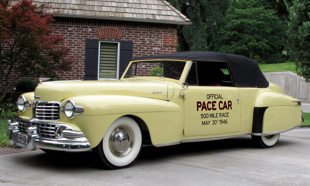 V květnu 1946 se stal kabriolet Lincoln Continental zaváděcím vozem (Pace Car) závodu Indy 500.