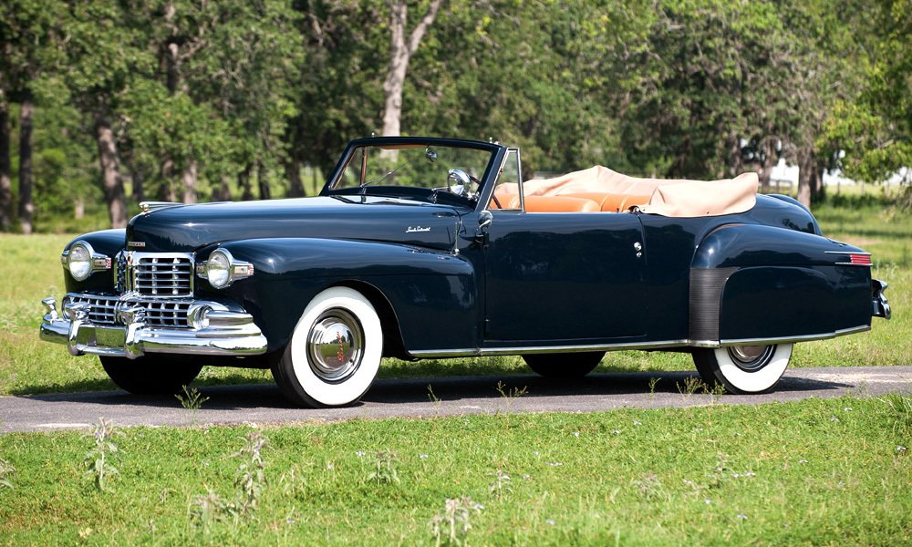 Poválečný Continental byl odvozen od Lincolnů série H. Designem byl pověřen stylista Raymond Loewy.