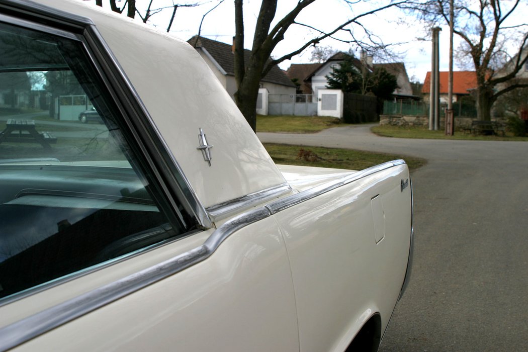 Lincoln Continental