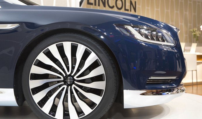 Ford hlásí prudký nárůst poptávky v Číně po luxusních vozech Lincoln, odbyt se ztrojnásobil