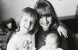 Malá Linda Finková (vlevo) se svojí maminkou Ludmilou.