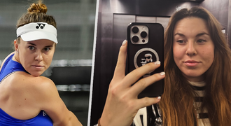 Tenisová jednička Nosková: Šokovala piercingem! Tenisová jednička Nosková: Šokovala piercingem!