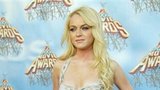 Lindsay Lohan: Kvůli lesbické lásce se vzdá své víry
